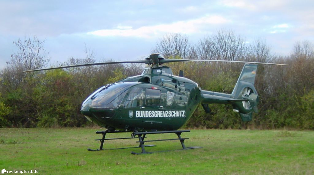 EC 135T1 von links vorne